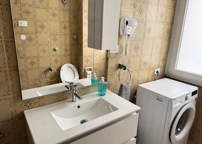 Piramide-ostiense Two Bedroom Apartment Rome